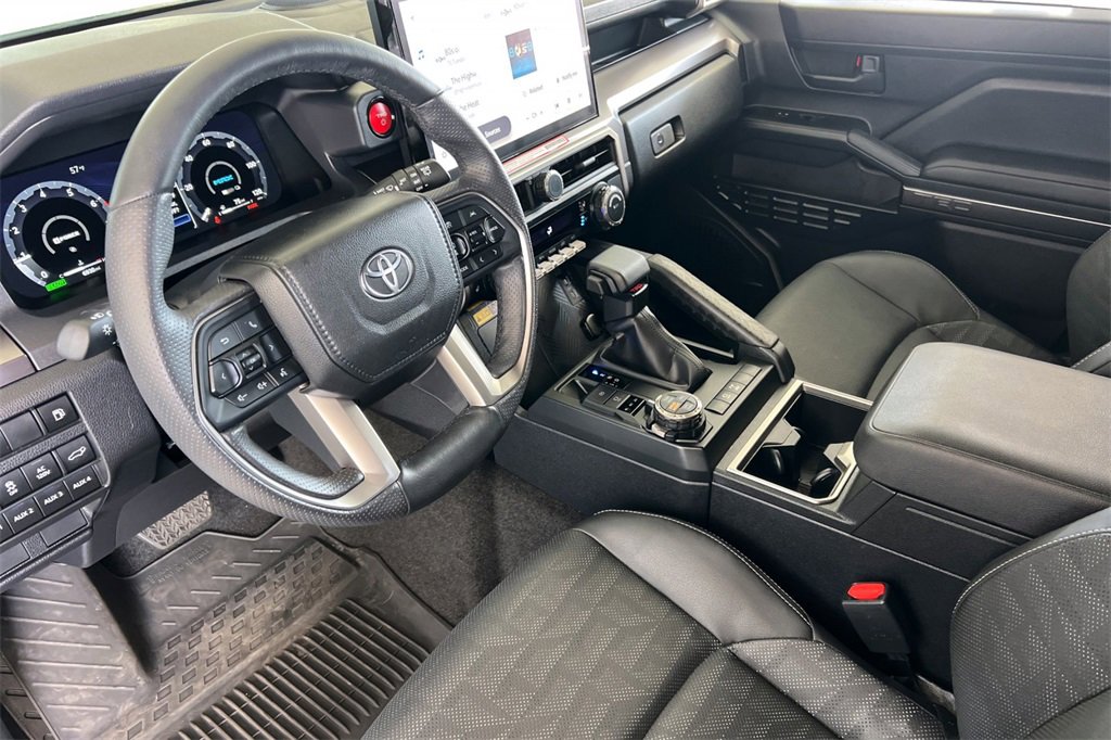 Certified 2025 Toyota 4Runner TRD Off-Road Premium image 12