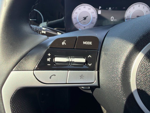 Used 2024 Hyundai Elantra Limited FWD image 18