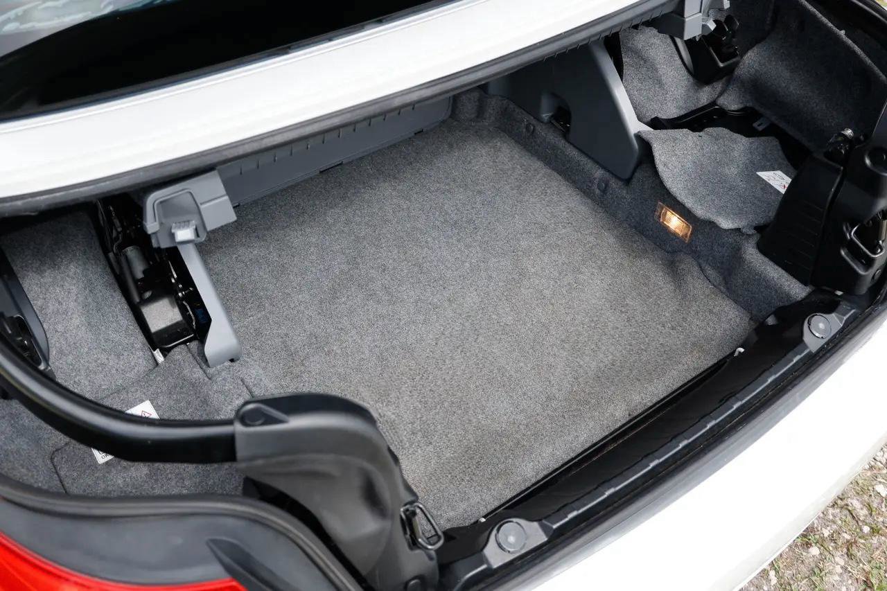 Used 2013 BMW 328i Convertible image 23