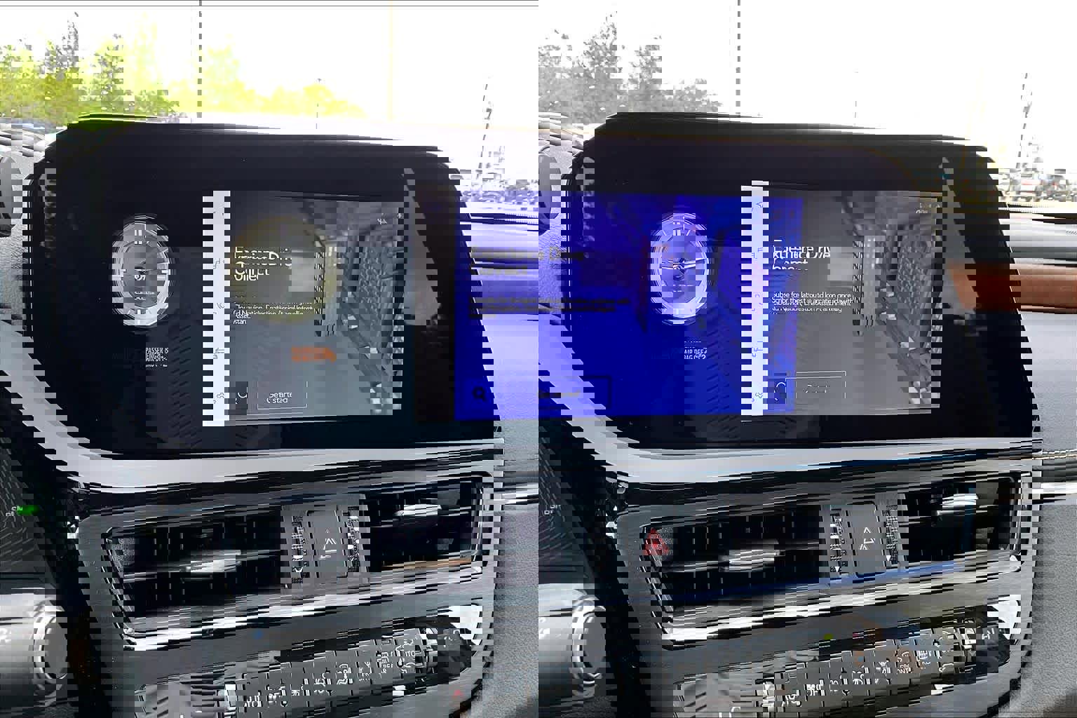 Used 2025 Lexus ES 350 w/ Premium Package image 34