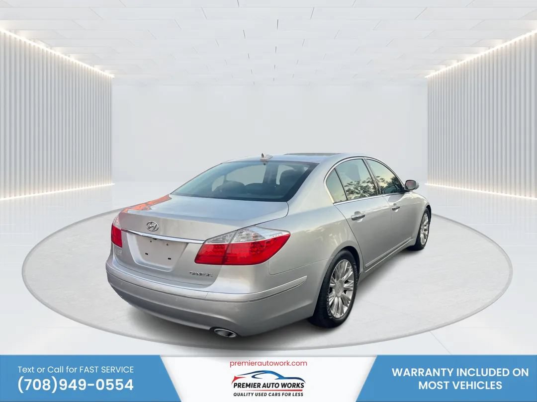 Used 2009 Hyundai Genesis 3.8 w/ Technology Pkg 4 RWD image 4