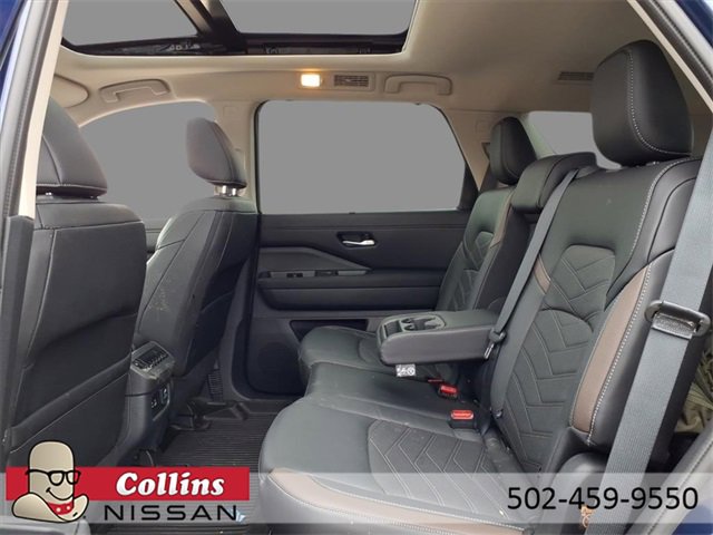 Certified 2025 Nissan Pathfinder Platinum w/ Cargo Package image 5
