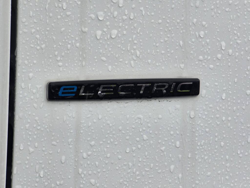 New 2025 Mercedes-Benz eSprinter 170 Cargo image 13