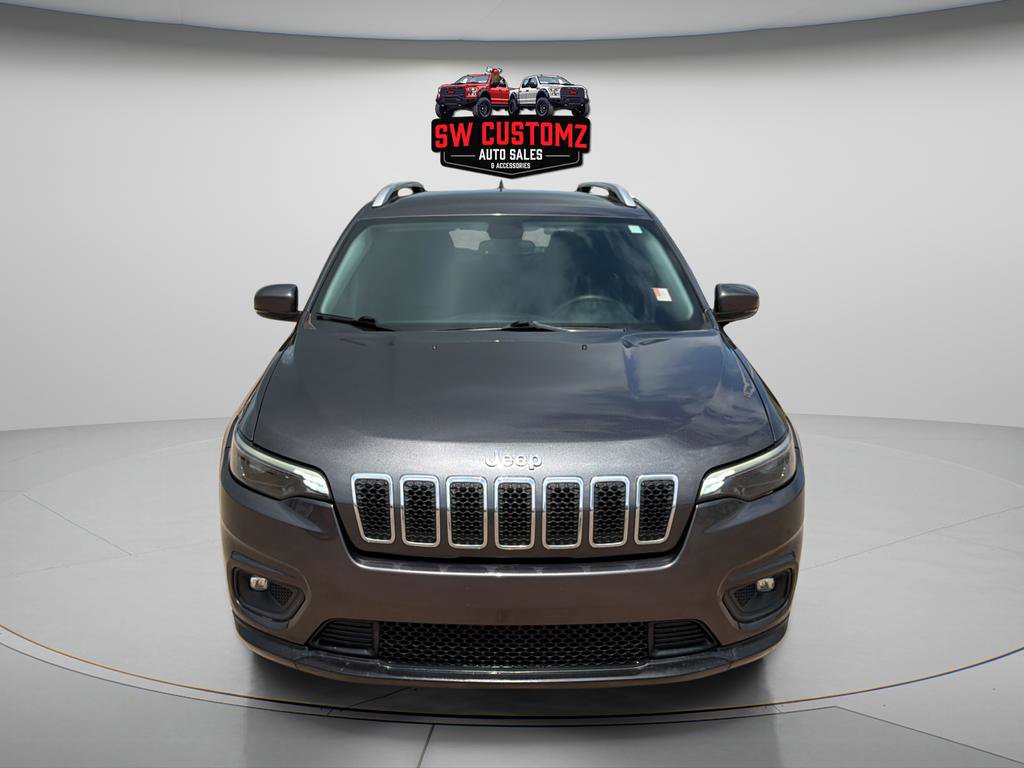 Used 2020 Jeep Cherokee Latitude Plus w/ Comfort/Convenience Group FWD image 2