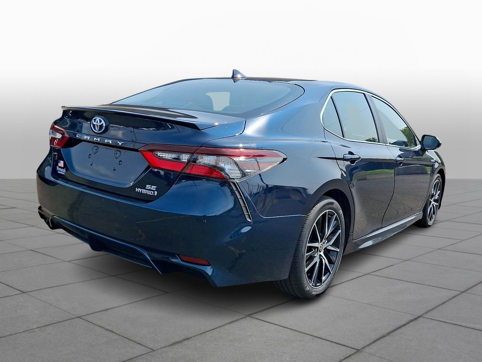 Used 2021 Toyota Camry SE FWD image 7
