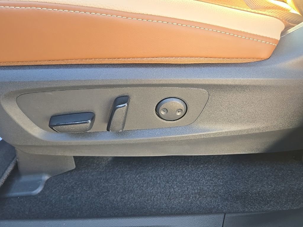 New 2026 Nissan Pathfinder Platinum image 10