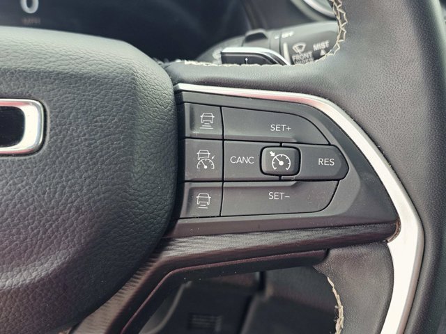 Used 2024 Jeep Grand Cherokee Altitude AWD/4WD image 21
