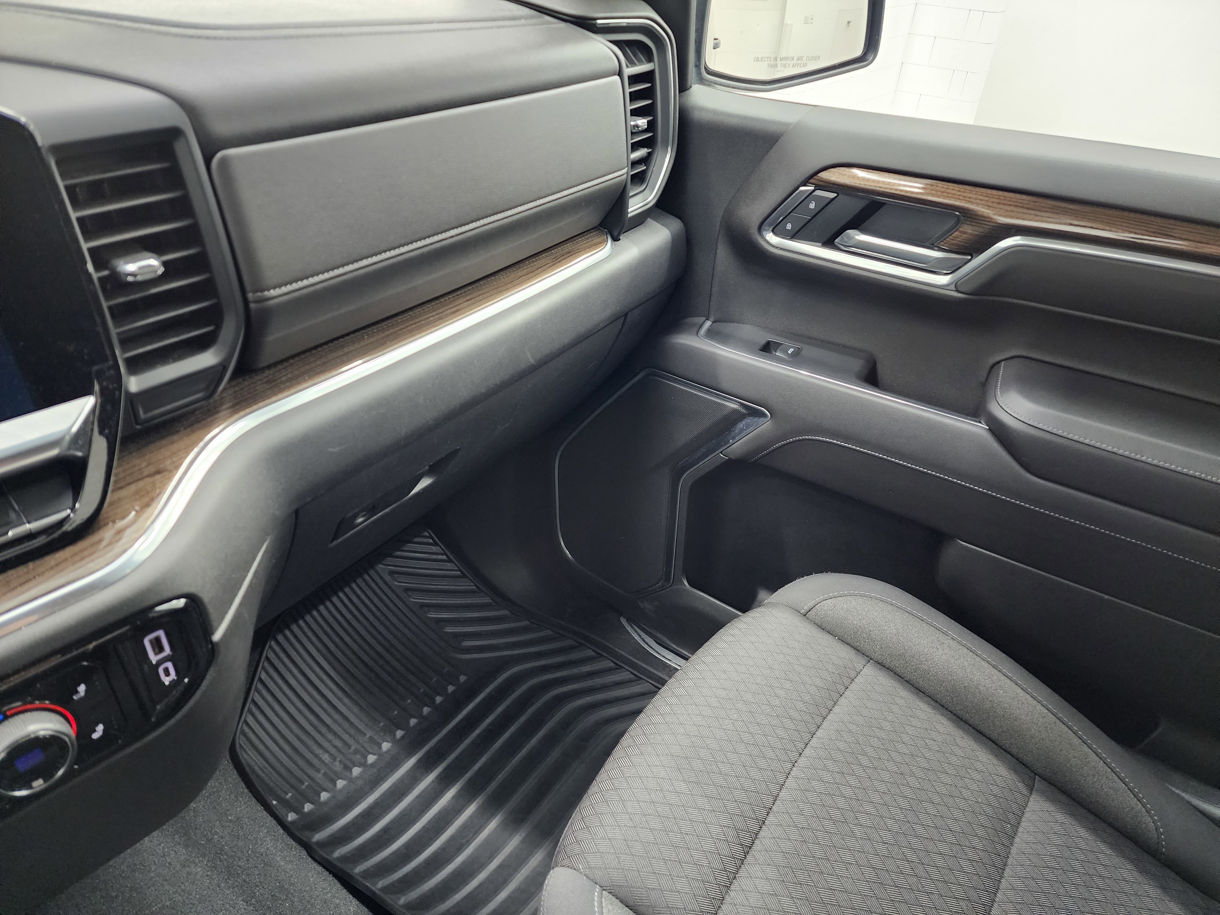 Used 2022 Chevrolet Silverado 1500 RST image 12