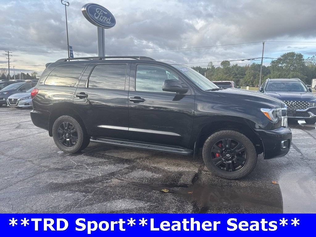 Used 2020 Toyota Sequoia SR5 image 1