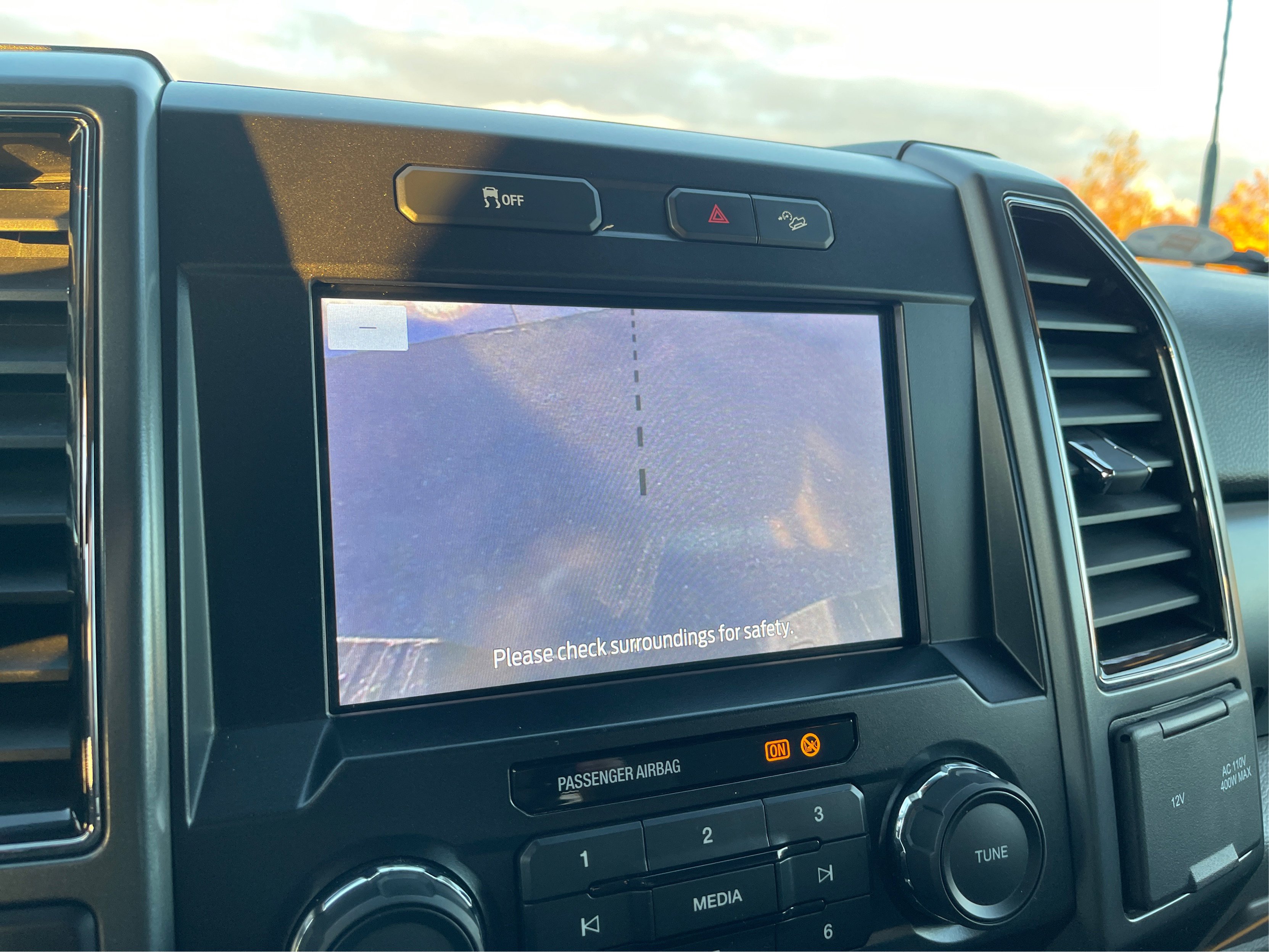 Certified 2022 Ford F350 XLT w/ XLT Premium Package image 38