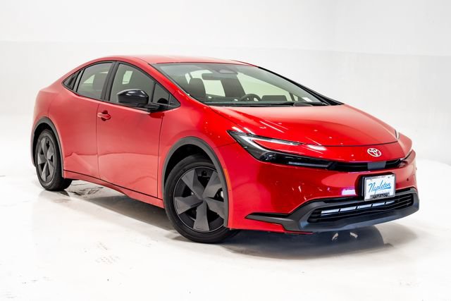 Used 2025 Toyota Prius LE FWD image 5