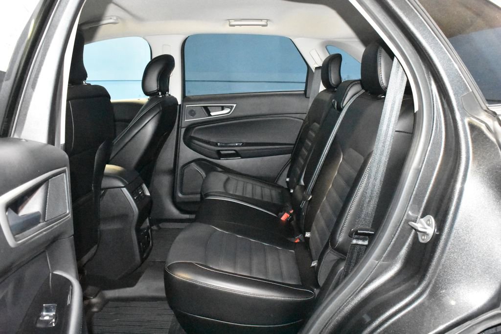 Used 2018 Ford Edge SEL w/ Equipment Group 201A AWD/4WD image 20