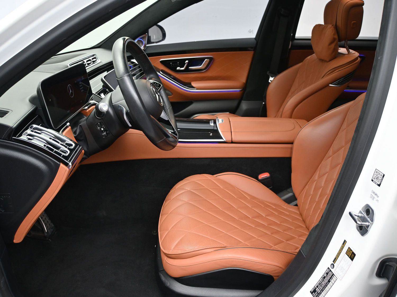 Used 2022 Mercedes-Benz S 580 4MATIC Sedan w/ AMG Line Package image 7