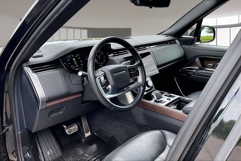 Used 2023 Land Rover Range Rover Autobiography AWD/4WD image 13