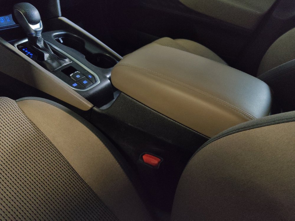 Used 2019 Hyundai Santa Fe SEL FWD image 26