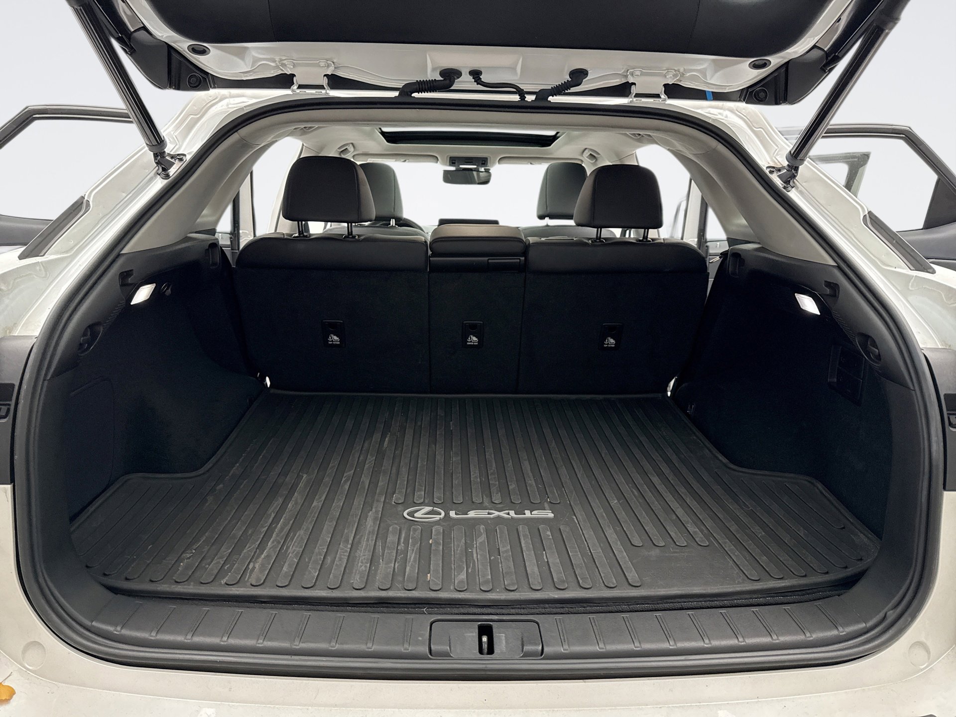 Used 2022 Lexus RX 350 350 4WD NAV image 19