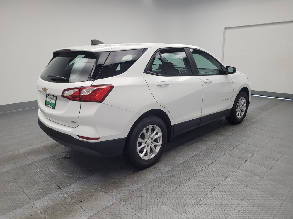 Used 2021 Chevrolet Equinox LS image 9