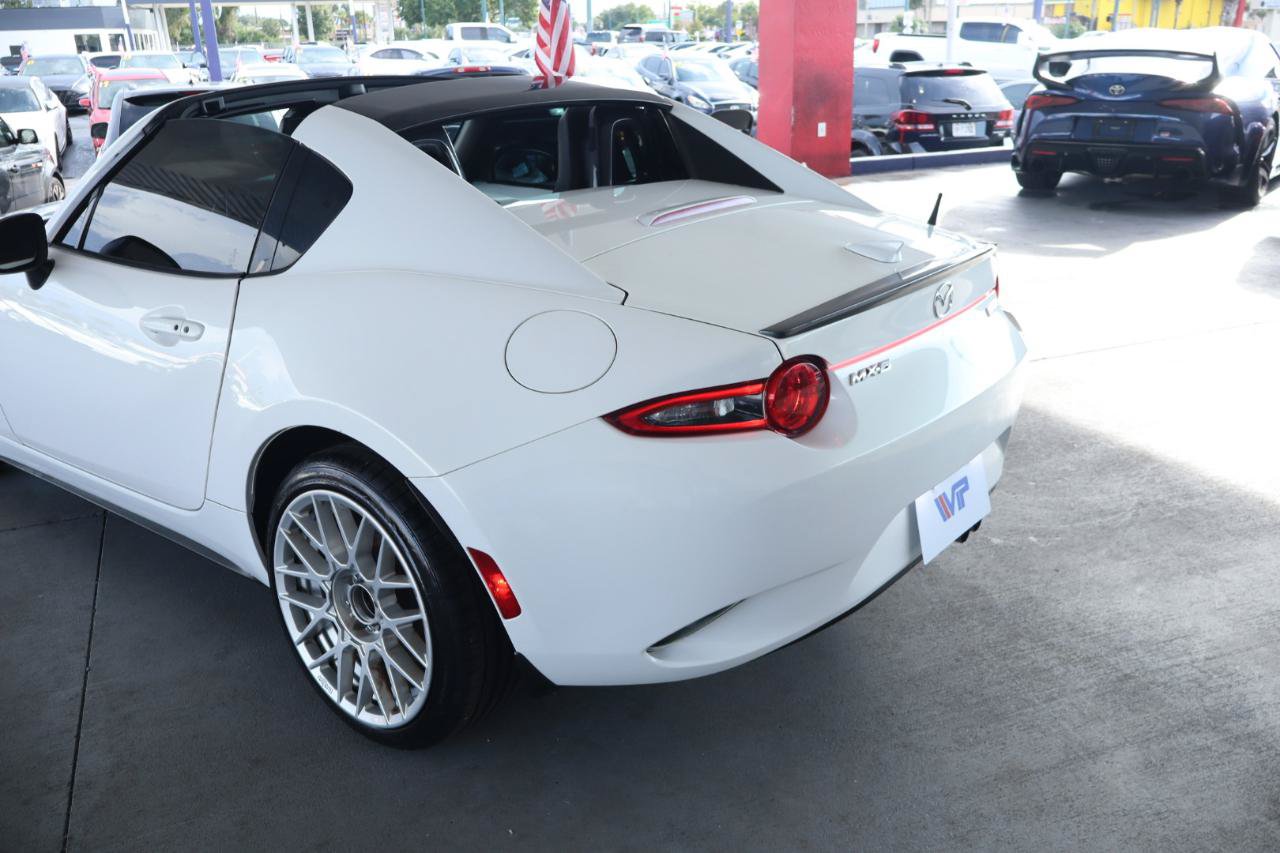 Used 2017 MAZDA MX-5 Miata RF Grand Touring RWD image 11