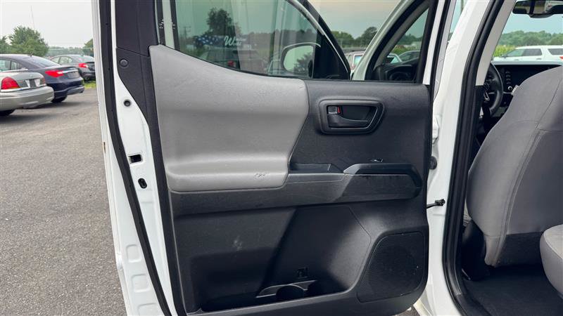 Used 2022 Toyota Tacoma SR w/ SR Convenience Package RWD image 28