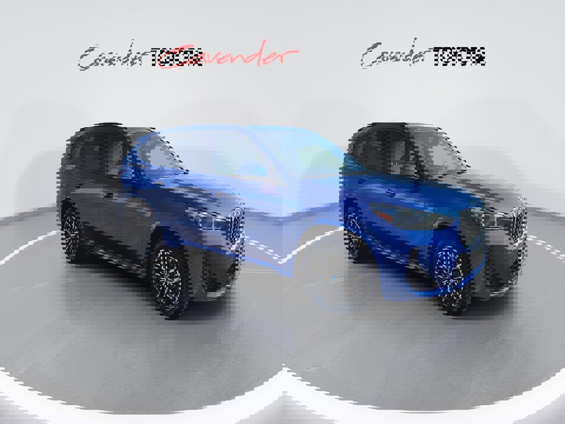 Used 2025 BMW X1 xDrive28i image 2