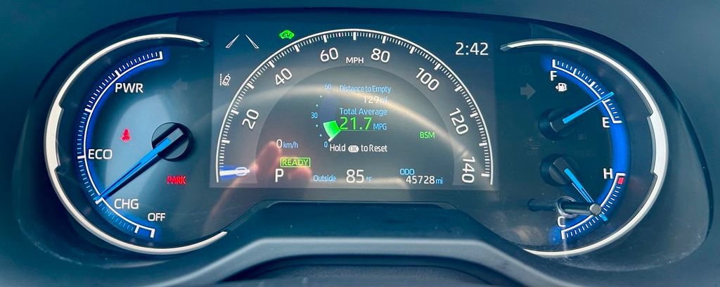 Certified 2025 Toyota RAV4 XLE w/ Convenience Package AWD/4WD image 20