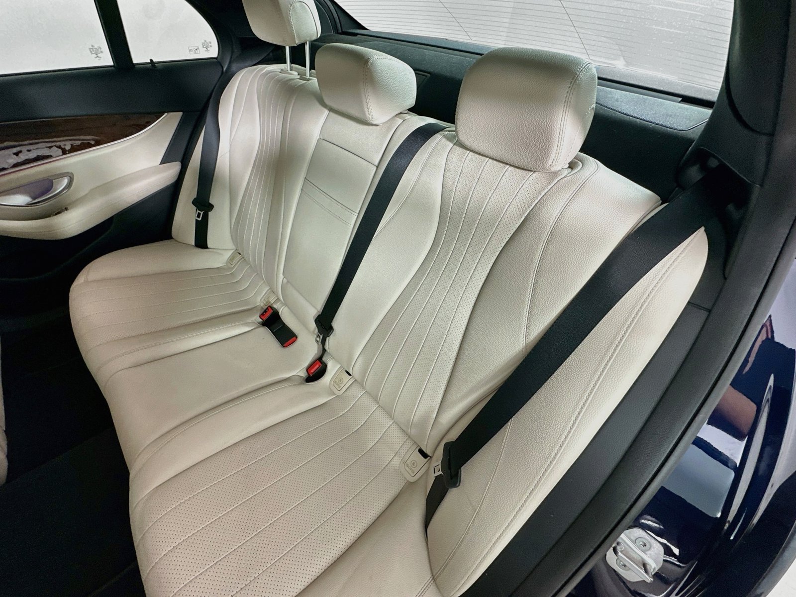 Used 2018 Mercedes-Benz E 300 4MATIC image 36