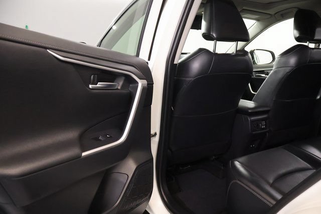 Certified 2019 Toyota RAV4 Limited w/ Cold Weather Package AWD/4WD image 31