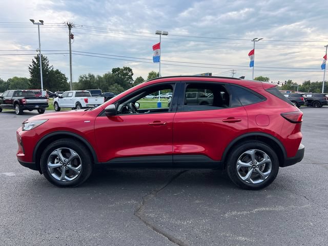 Used 2025 Ford Escape ST-Line AWD/4WD image 4