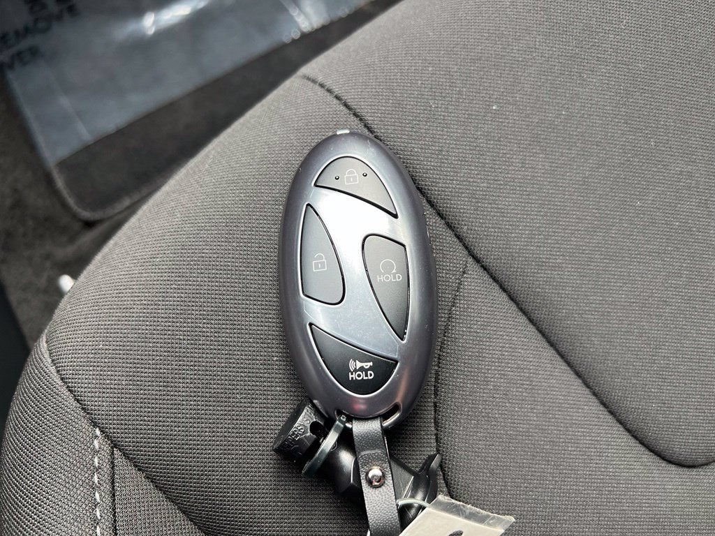 Certified 2026 Hyundai Elantra Sport FWD image 30