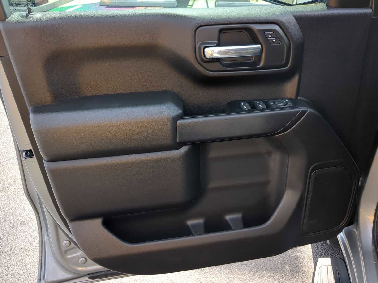 Used 2024 GMC Sierra 1500 Pro w/ Graphite Edition image 11