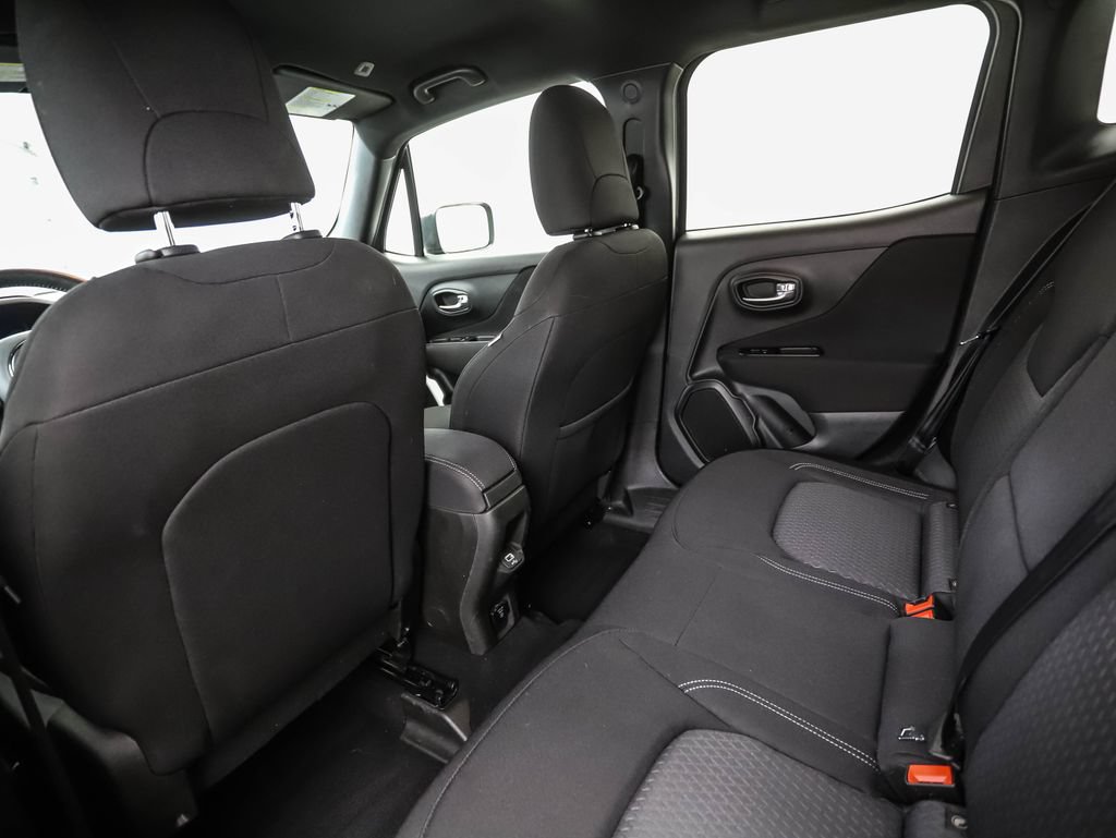 Used 2021 Jeep Renegade Latitude AWD/4WD image 21