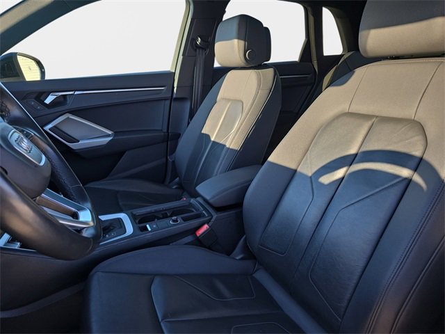 Used 2023 Audi Q3 2.0T Premium image 18