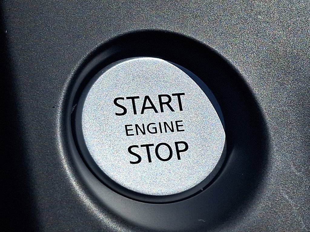 Used 2025 INFINITI QX50 Pure image 26