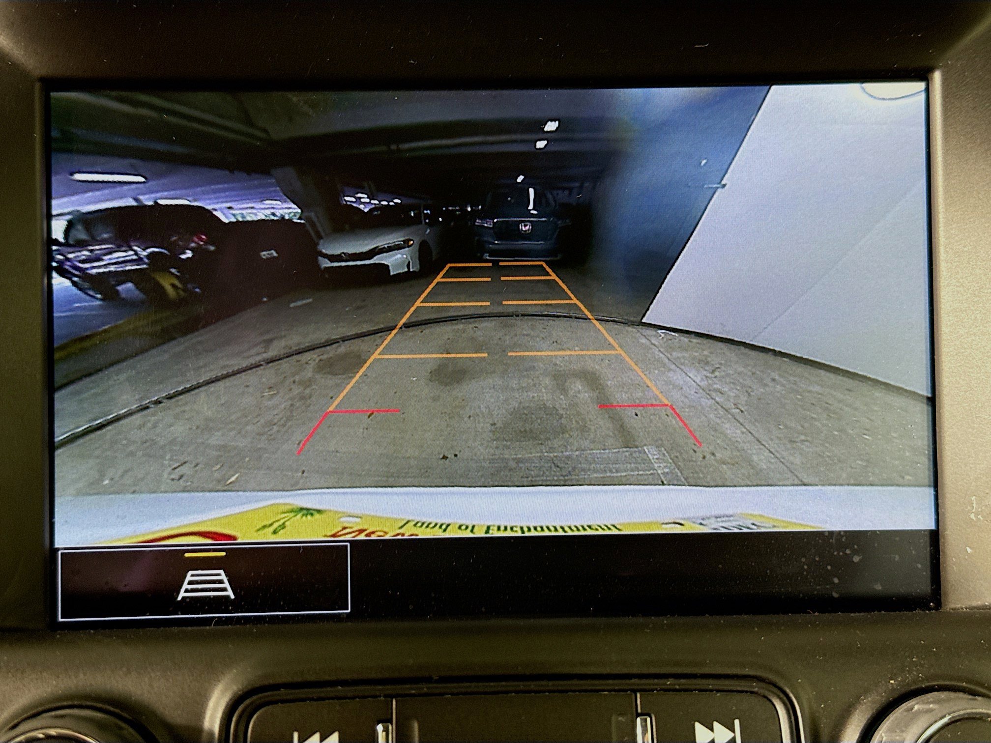 Used 2024 GMC Terrain SLT image 14