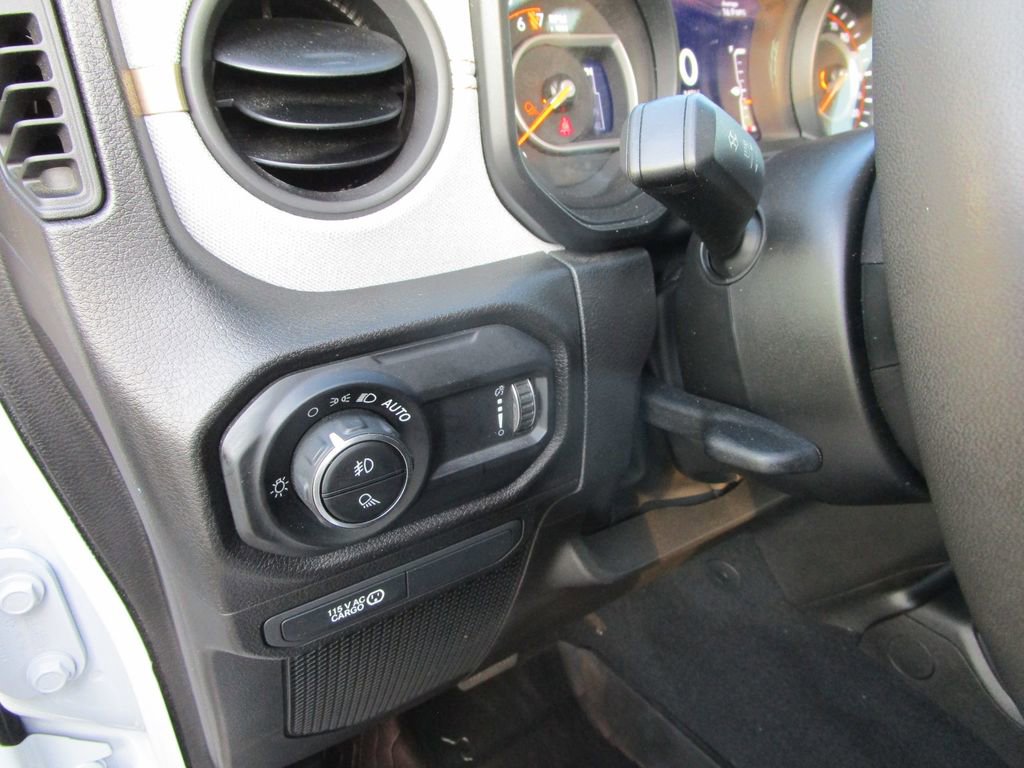 Used 2024 Jeep Gladiator Willys image 32
