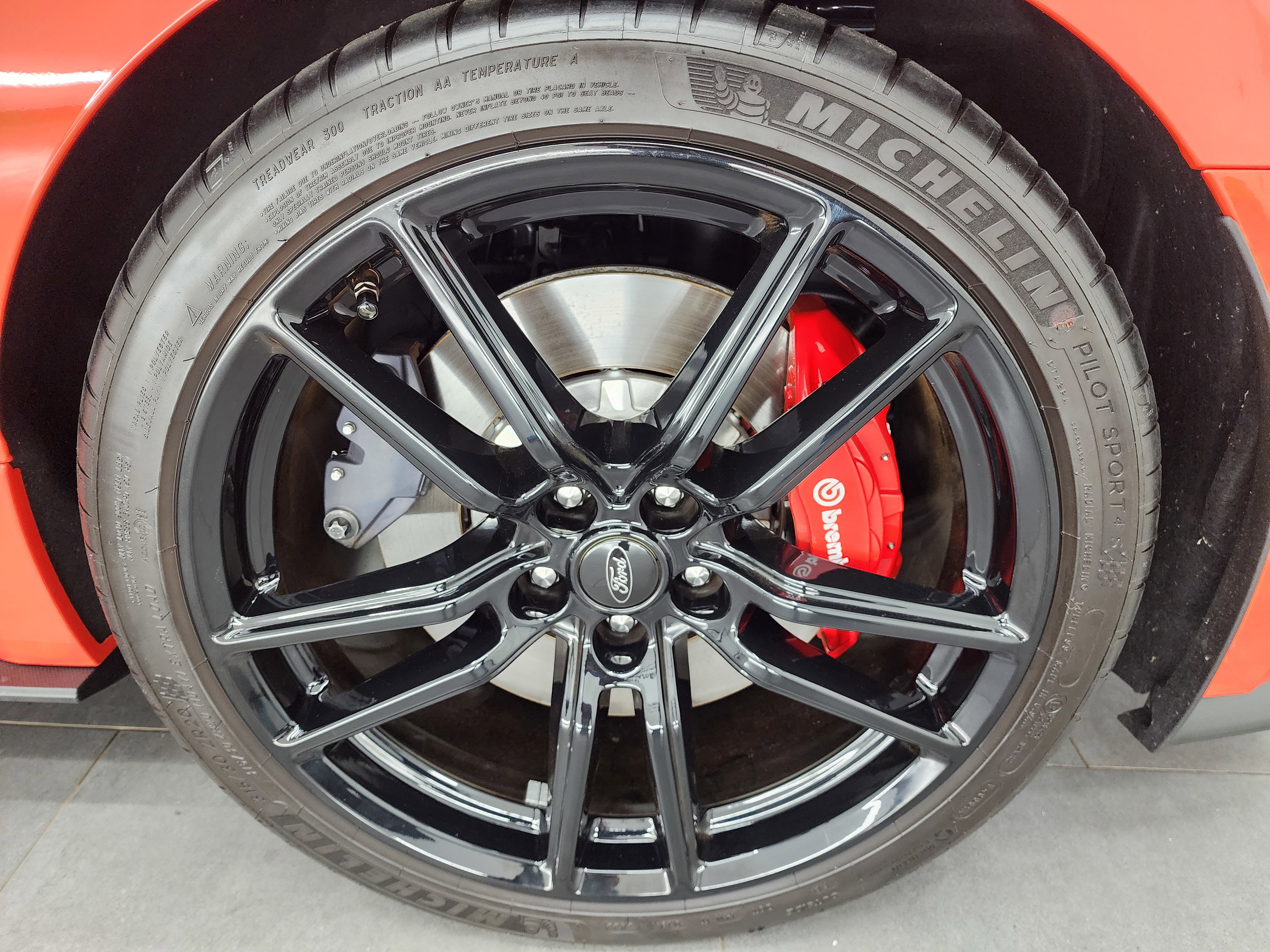 Used 2022 Ford Mustang Shelby GT500 w/ Technology Package image 53