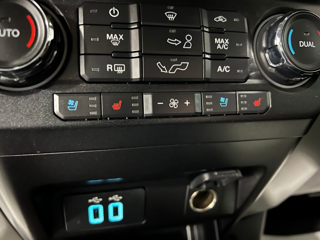 Used 2018 Ford F150 Lariat image 12