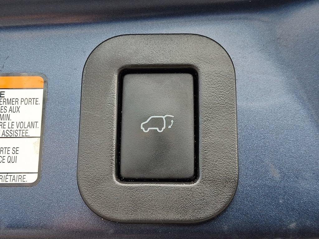 Certified 2020 Toyota Sienna XLE w/ XLE Navigation Package FWD image 32