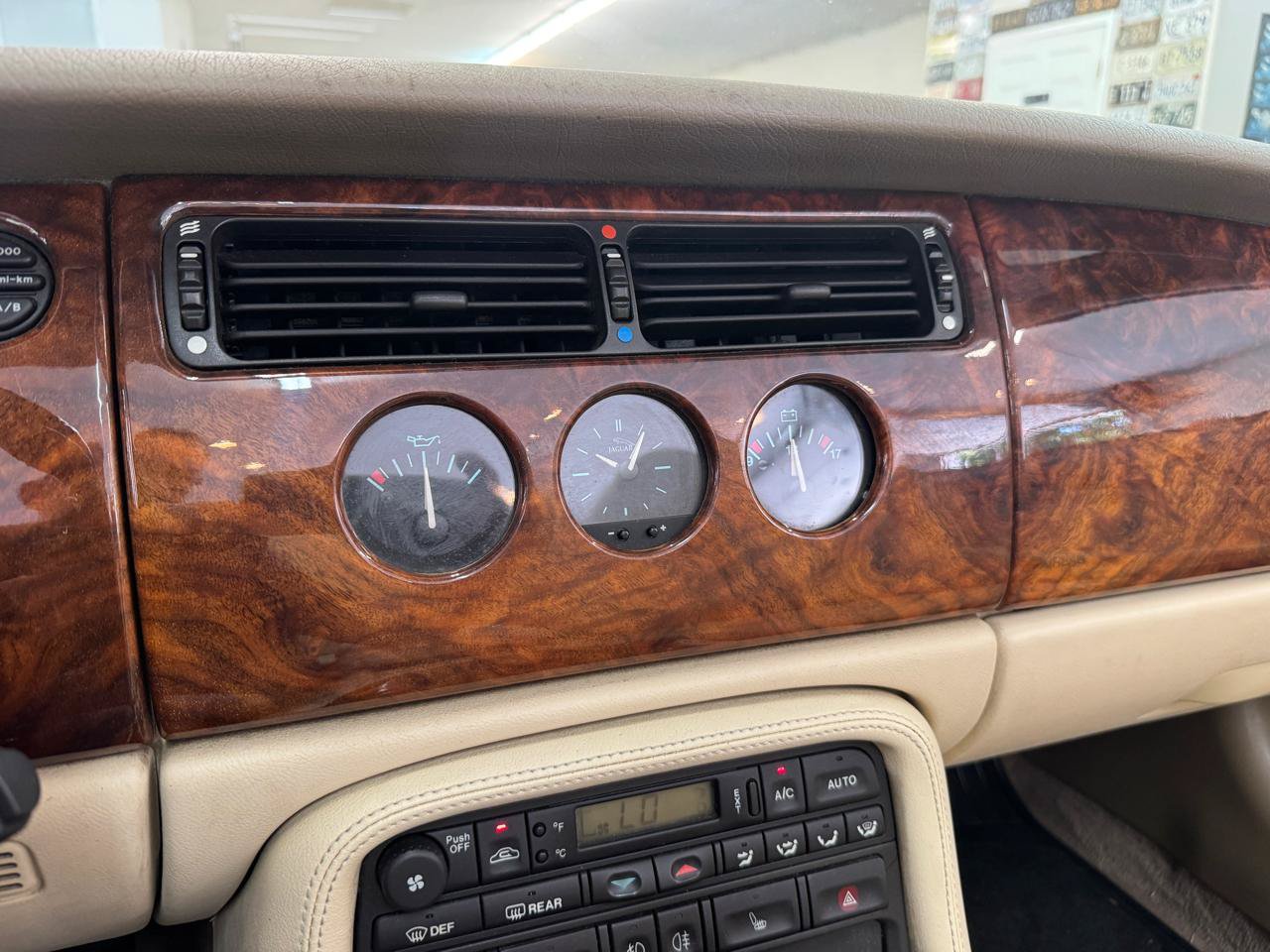 Used 1997 Jaguar XK8 Convertible RWD image 20