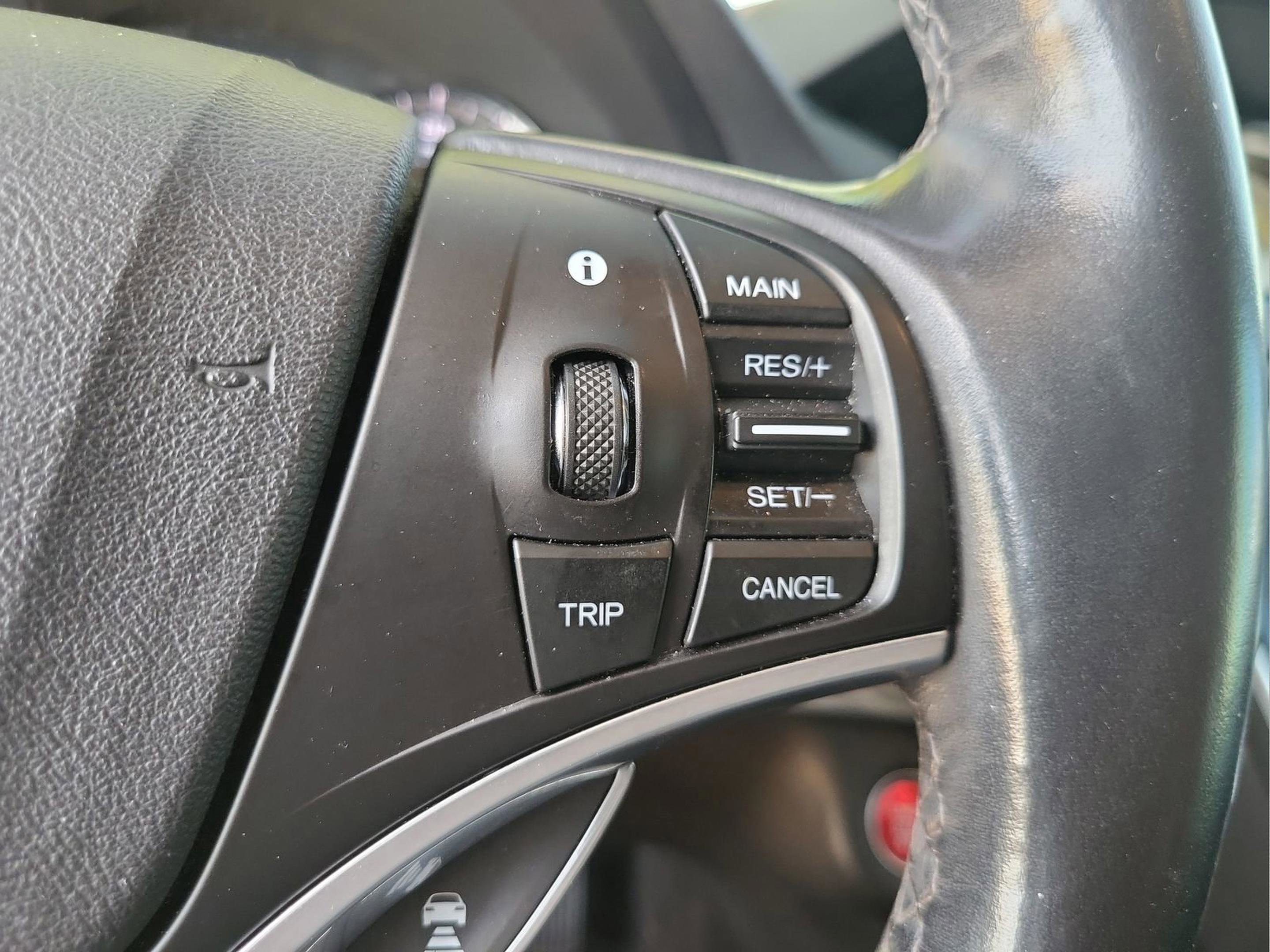 Used 2020 Acura MDX SH-AWD image 10