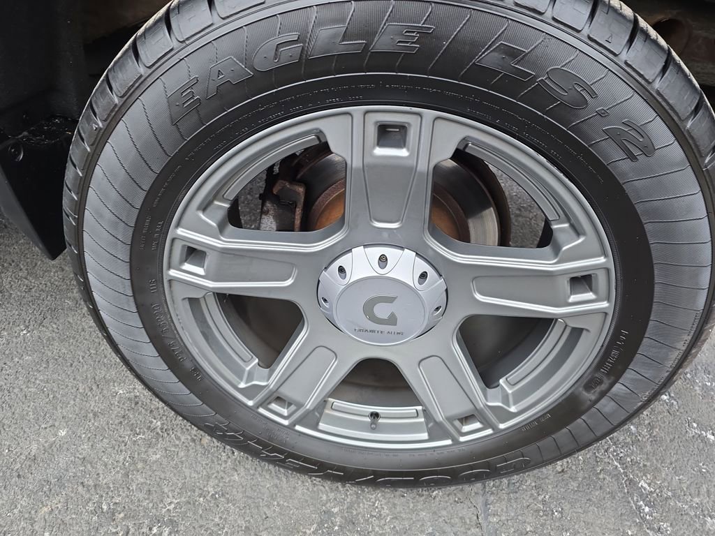 Used 2015 Chevrolet Silverado 1500 LTZ w/ LTZ Plus Package image 10