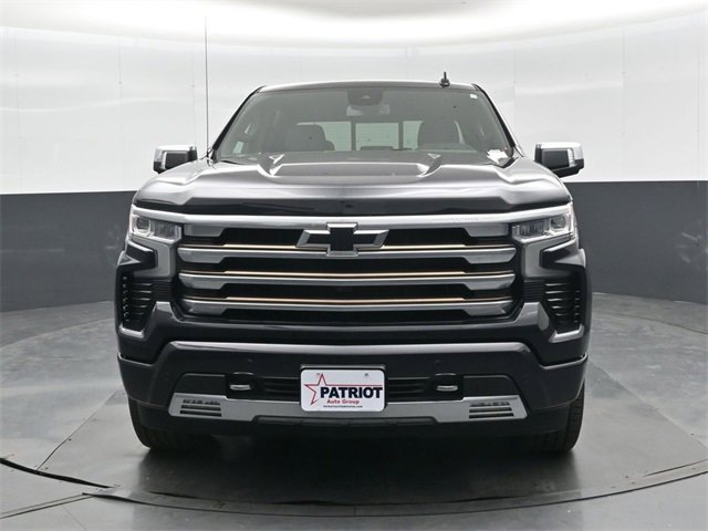 Used 2022 Chevrolet Silverado 1500 High Country w/ High Country Premium Package image 9