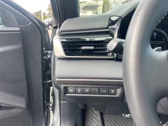 Used 2025 Toyota Camry SE w/ Multimedia Upgrade Package image 23