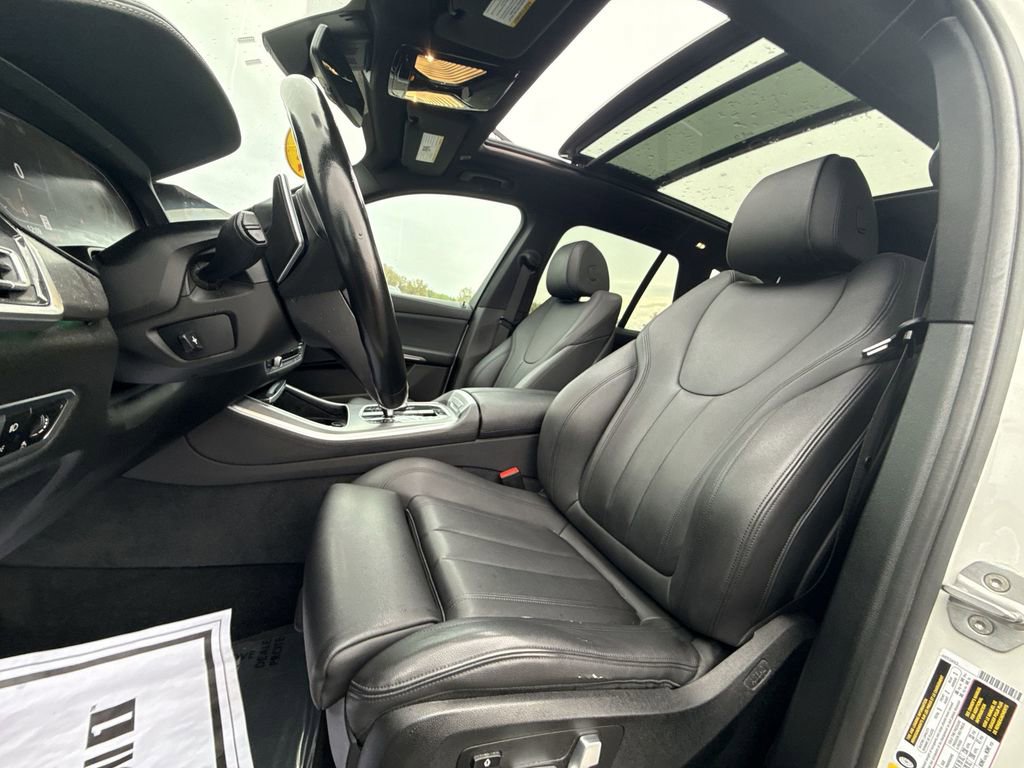 Used 2019 BMW X5 xDrive40i w/ Convenience Package AWD/4WD image 13