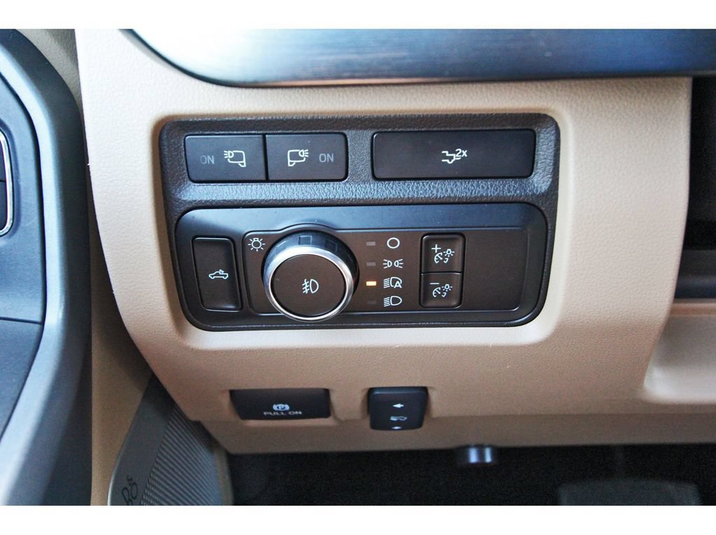 Used 2024 Ford F350 Lariat w/ Lariat Ultimate Package AWD/4WD image 20