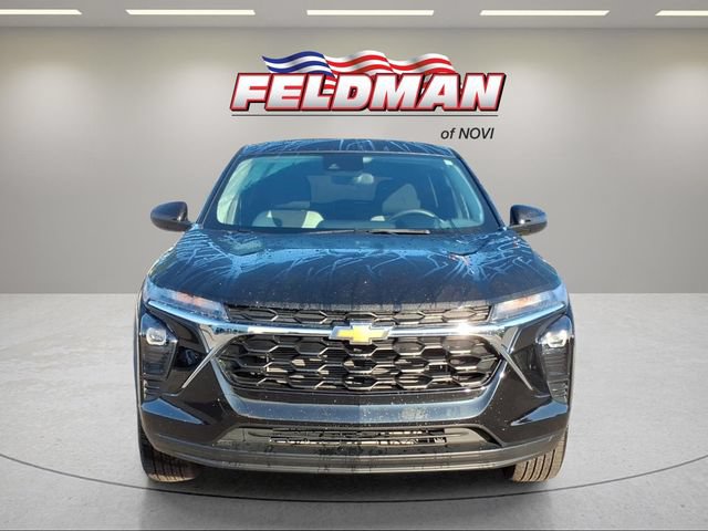 Used 2024 Chevrolet Trax LS w/ LS Convenience Package FWD image 8