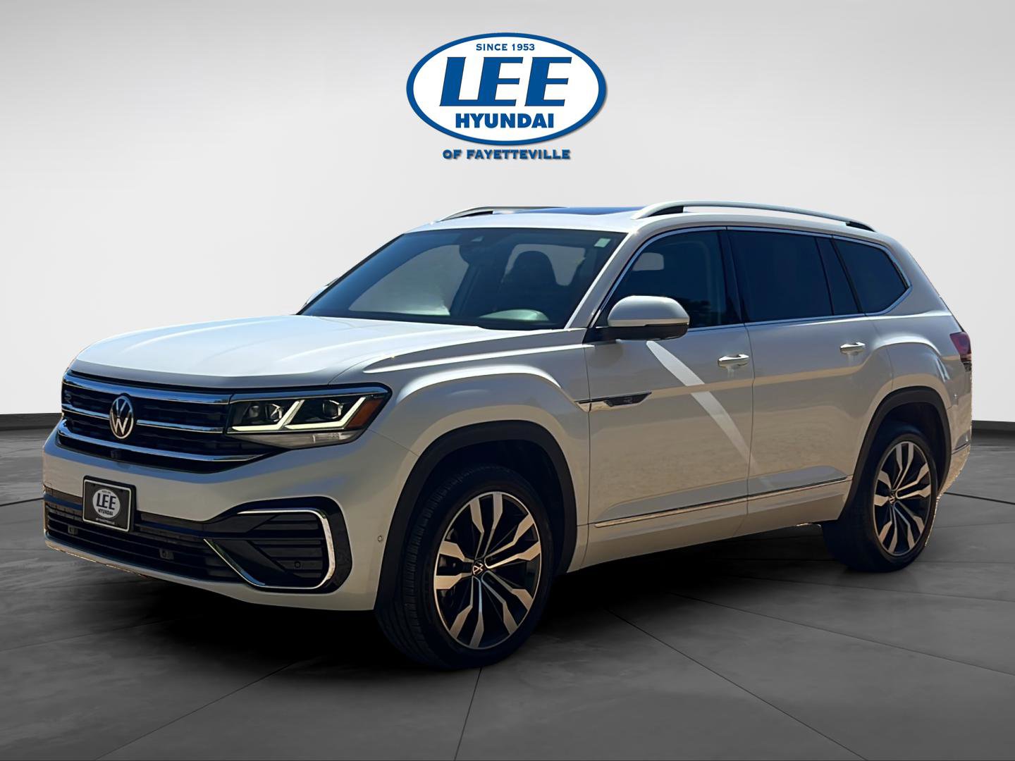 Used 2023 Volkswagen Atlas SEL Premium AWD/4WD image 7