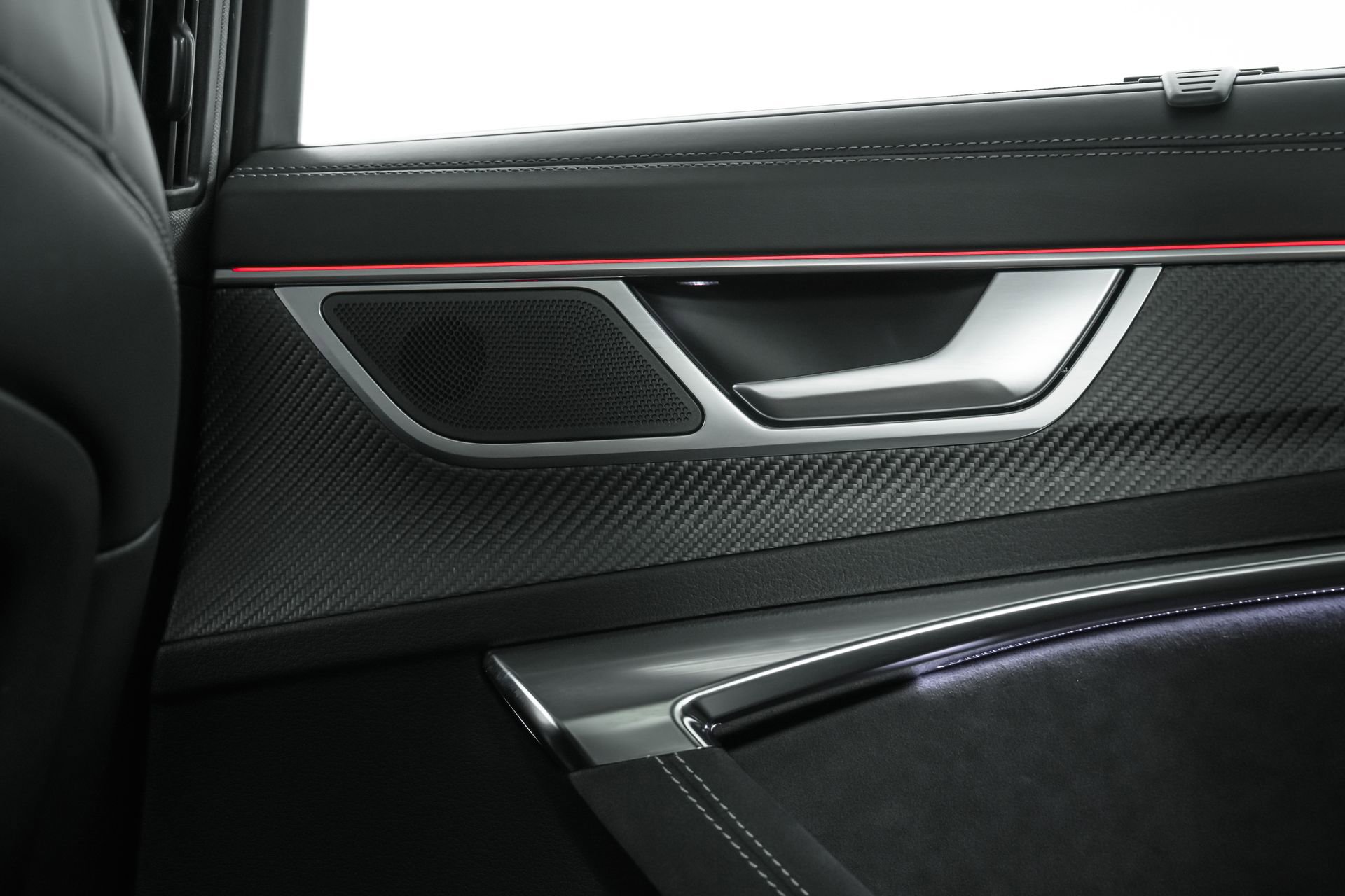 Used 2024 Audi RS 6 performance w/ Matte Carbon Package image 88