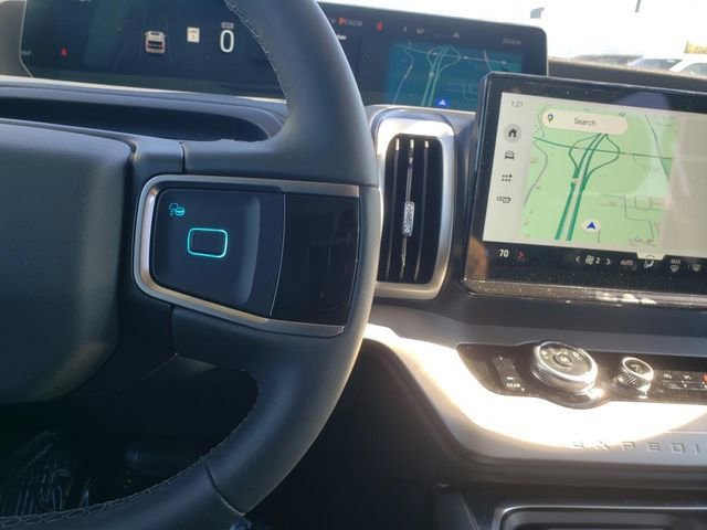 New 2025 Ford Expedition Max Active image 16