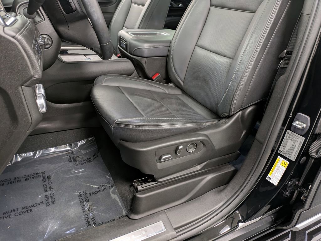 Used 2023 GMC Yukon Denali w/ LPO, Floor Liner Package image 10